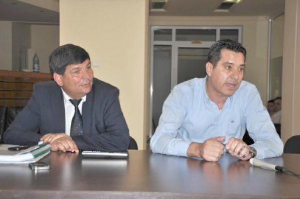 Anghel cel cu gura mare riscă să-şi piardă funcţia de primar. Chiru zice că nu